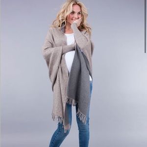 Seraphine Maternity & Nursing Shawl Wrap
